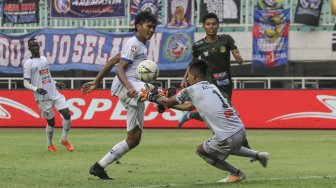 Liga 1: Arema FC Batal Menang di Pakansari, PSM Pecundangi Madura United