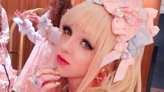 Cinta Anime, Wanita Cantik Asal Los Angeles Putuskan Jadi Cosplayer