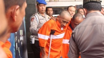 Melawan Polisi Pakai Batu, Spesialis Pembobol Rumah Kosong Didor Petugas