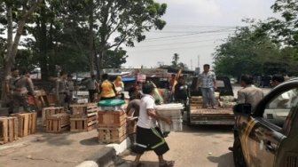 Satpol PP Kuansing Tertibkan PKL Berjualan di Trotoar