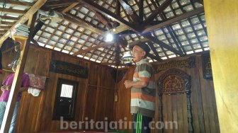 Unik! Di Kampung Ini, Setiap Rumah Warga Punya Musala Dari Kayu