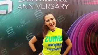 Liza Natalia Ajak Penikmat Zumba Bergoyang dengan Irama Dangdut