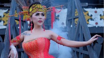 Gebby Vesta Akan Wakili Indonesia di Ajang Miss International Queen 2020