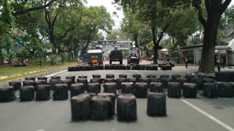 Water Cannon dan Barracuda Disiagakan Jelang Aksi Mahasiswa di Depan Istana