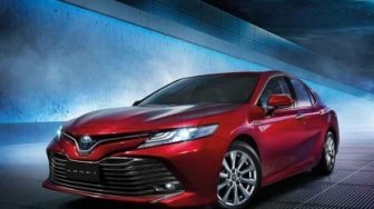 Mewah, Empat Camry Baru untuk Pimpinan DPRD Riau