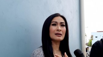 Iis Dahlia Pastikan Melly Goeslaw dan Bubah Alfian Sudah Saling Memaafkan