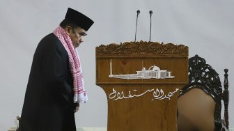 Menteri Agama Fachrul Razi menjadi khatib salat Jumat di Masjid Istiqlal, Jakarta, Jumat (1/11).[Suara.com/Arya Manggala]