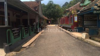 Aksi Adad Suganda Berantas Rumah Kumuh di Desa Cempaka Pandeglang