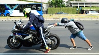 BMW S1000RR Di-recall Karena Kebocoran Oli, Bagaimana di Indonesia?