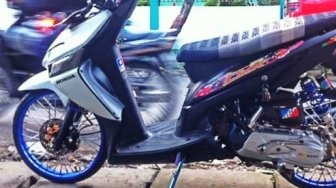 Alami Insiden yang Hampir Merenggut Nyawa, Pemotor Kapok Pakai Ban Cacing