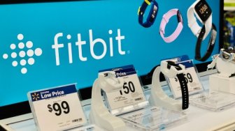 Kalahkan Samsung dan Apple, Google Akuisisi Fitbit