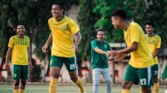 Pelatih Persebaya: Skuat untuk 2020 akan Diumumkan Tahun Depan