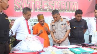 Syech Yusuf Ditangkap, Adakan Pemilihan Malaikat dan Jual Kartu Surga