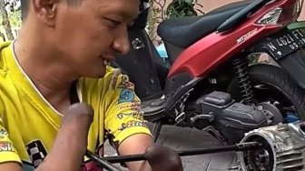 Punya Keterbatasan Fisik, Aksi Mekanik Motor Satu Ini Bikin Salut