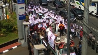 Didemo Petani Tembakau, Anak Buah Sri Mulyani Pasang Badan