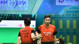 Kalah dari Juniornya, Aksi Liu Cheng Banting Raket Trending