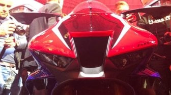 Punya Winglet Layaknya Motor MotoGP, Moge Baru Honda Ini Kelewat Agresif