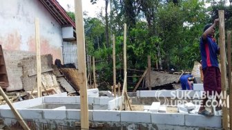 Dinas Sosial Beri Bantuan Rp 30 Juta Rehab Rutilahu di Sukakersa Sukabumi