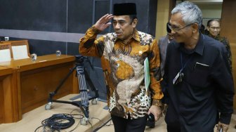 Menteri Agama Fachrul Razi saat mengikuti rapat kerja dengan Komisi VIII DPR di Kompleks Parlemen, Jakarta, Kamis (7/11). [Suara.com/Arya Manggala]