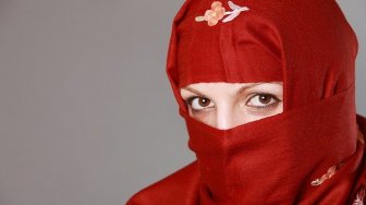 7 Manfaat Menggunakan Jilbab Bagi Seorang Muslimah