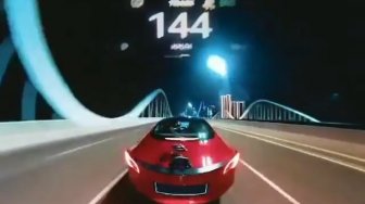 Bikin Merinding, Kaca Tesla Model 3 Pecah Sendiri di Parkiran