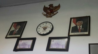 Di Pamekasan, Marak Lembaga Pendidikan Tak Ganti Foto Presiden RI