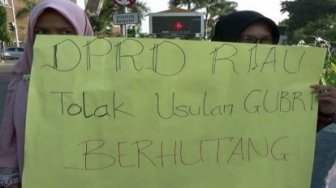 Mahasiswa Unri Tolak Rencana Riau Berhutang Rp 4,4 Triliun