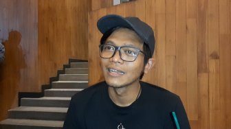 Komika Dzawin Nur Ikram Beri Tips Cari Teman saat Traveling