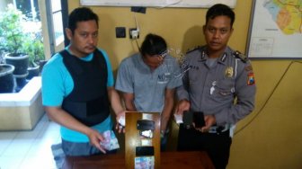 Edarkan Pil Koplo Depan Makam, Tuek Asal Jombang Diringkus Polisi