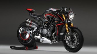 Desainnya Brutal, MV Agusta Tak Mau Ketinggalan Bikin Motor Supernaked