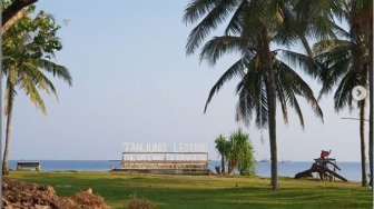 Wisata ke Banten, Ini 4 Pantai Cantik yang Tak Boleh Dilewatkan