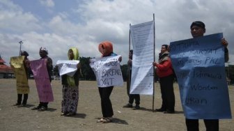 Dikabarkan Bakal Digusur, PKL Gondomanan Gelar Tapa Pepe di Alun-alun Utara
