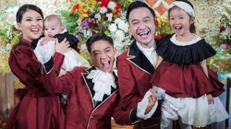 Ruben Onsu Liburan Sekeluarga, Intip 4 Momen Akrab nan Sederhana Ini
