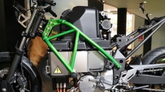 Beda dari yang Lain, Kawasaki Bikin Motor Elektrik dengan Transmisi Manual