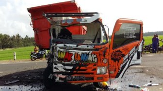 Melaju Kencang di Jalan Daendels, Sopir Truk Kehilangan Kaki Usai Tabrakan