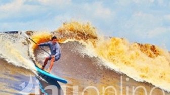 Antony Nicholas dan Fredric Optimis Taklukkan Keganasan Ombak Bono