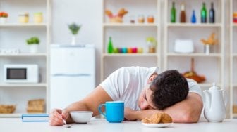 Jangan Tidur Usai Makan, 8 Cara Ini Efektif Membantu