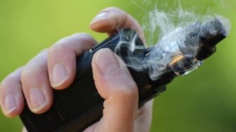 Rusak akibat Vaping, Remaja Ini Perlu Transplantasi Paru-Paru Ganda