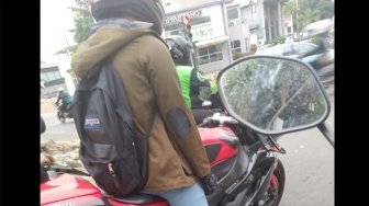 Potret Anak SMA Bawa Moge, Warganet: Buset, Gue Aja Naik Angkot!