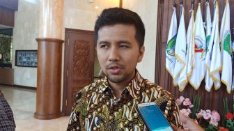 Wagub Jatim Tak Pesta Tahun Baru, Berzikir di Grahadi