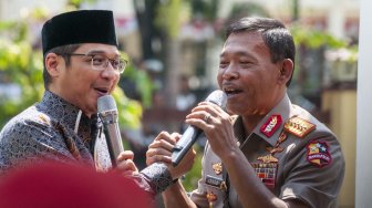 Kapolri Nyanyi Bareng dengan Pasha Ungu