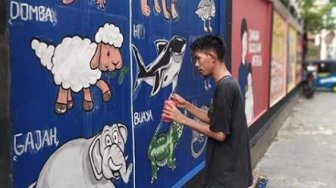 Mengisi Akhir Pekan dengan Menyulap Vandalisme Jadi Media Belajar Anak