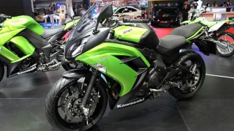 Cepat, Stok Terbatas: Kawasaki Banting Harga Ninja 650 Jadi Rp95 Juta