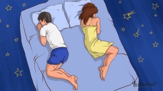 Benarkah Tidur Miring Kiri Akan Memicu Sakit Jantung?