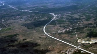 Begini Wujud Jalan Tol Terpanjang di Indonesia