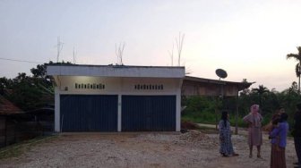 Diduga Tempat Prostitusi, Warga Muara Bulian Gerebek Warung Remang-Remang