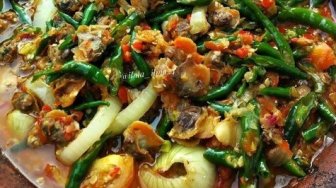 Bawa Bekal Hari Senin, Yuk Masak Kerang Dara Cabe Ijo