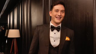 Interview: Mike Lewis Lelaki Paling Bahagia Jadi Tunangan Janisaa Pradja