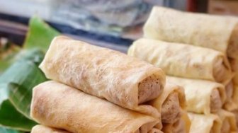 Cara Membuat Lumpia dengan Isian Rebung dan Ebi