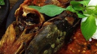 Resep Sambal Pecel Lele Khas Lamongan, Pedas dan Lezatnya Bikin Susah Berhenti Makan